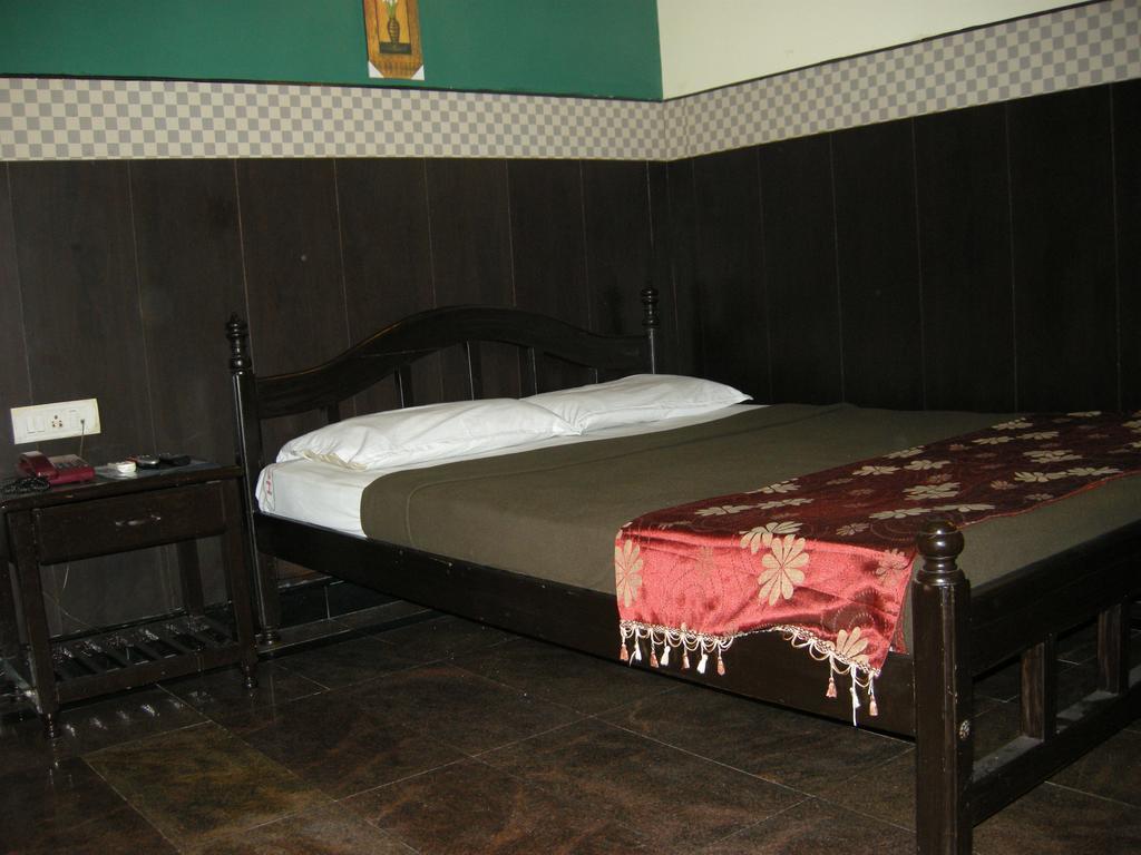 Hotel Nala Residency Tiruvannāmalai Extérieur photo