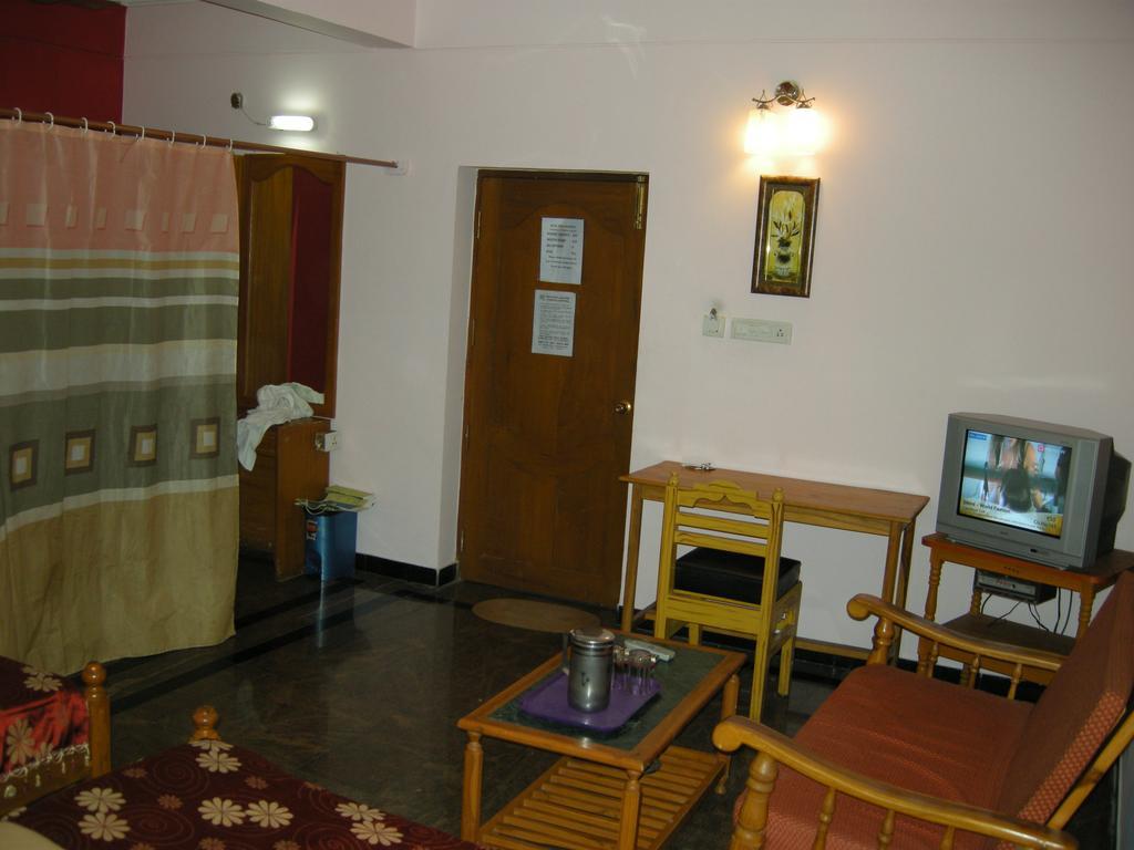 Hotel Nala Residency Tiruvannāmalai Extérieur photo