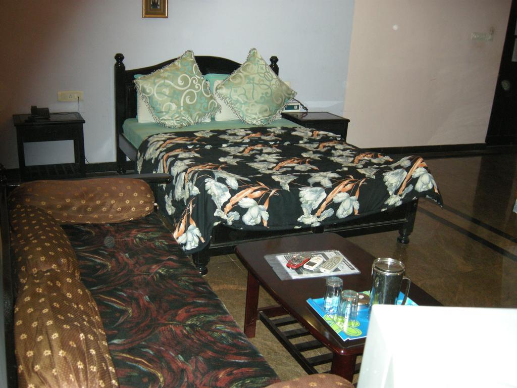 Hotel Nala Residency Tiruvannāmalai Extérieur photo