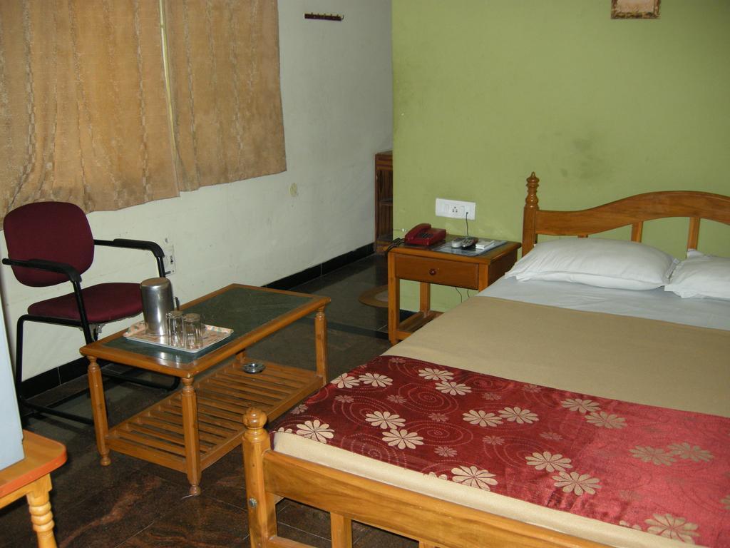 Hotel Nala Residency Tiruvannāmalai Extérieur photo