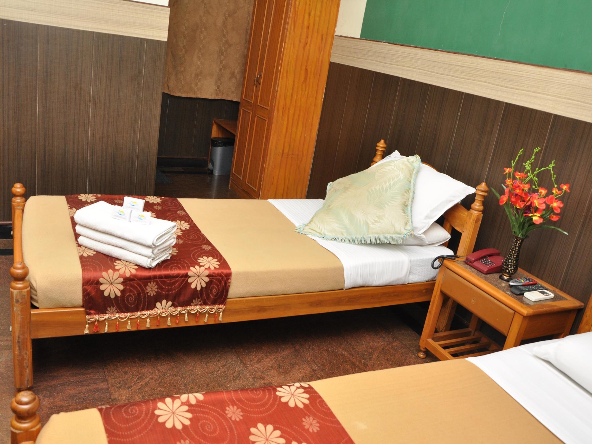 Hotel Nala Residency Tiruvannāmalai Extérieur photo